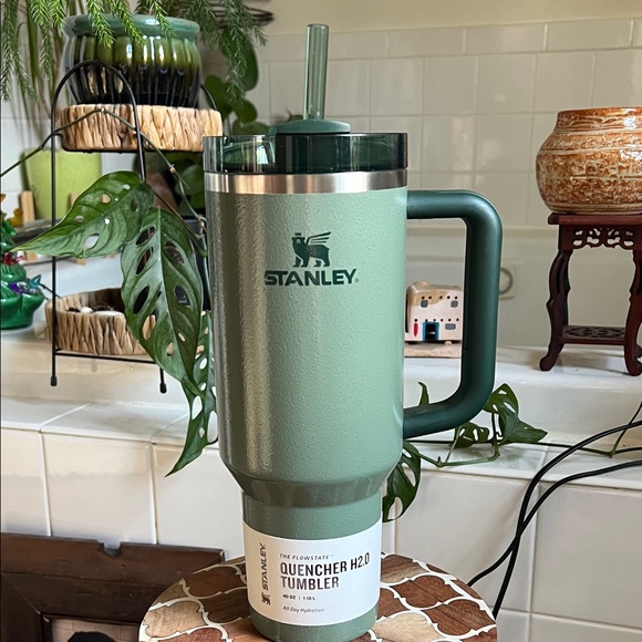 Stanley Other - NWT Stanley hammertone green 40 oz quencher tumbler